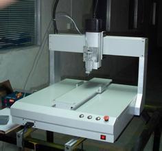 苏州爱利华电子科技 专业生产全自动XYZ三轴点胶设备，助力智能制造